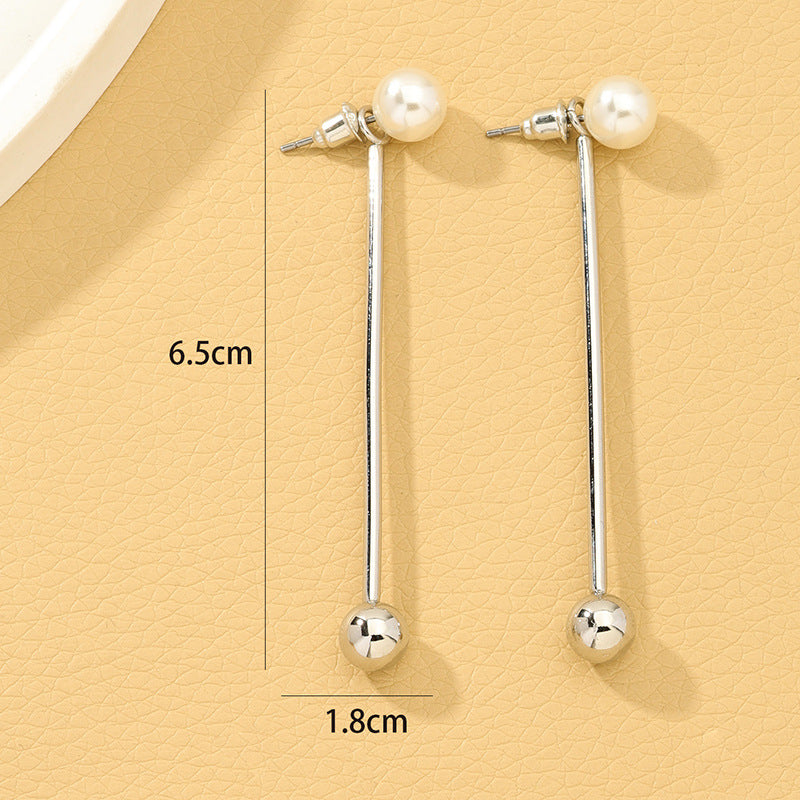 Elegant Pearl and Metal Earrings Set with Versatile Style