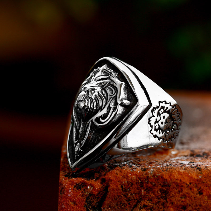 Retro Stainless Steel Lion Head Ring for Men - European and American Style Titanium Steel Hand Jewelry