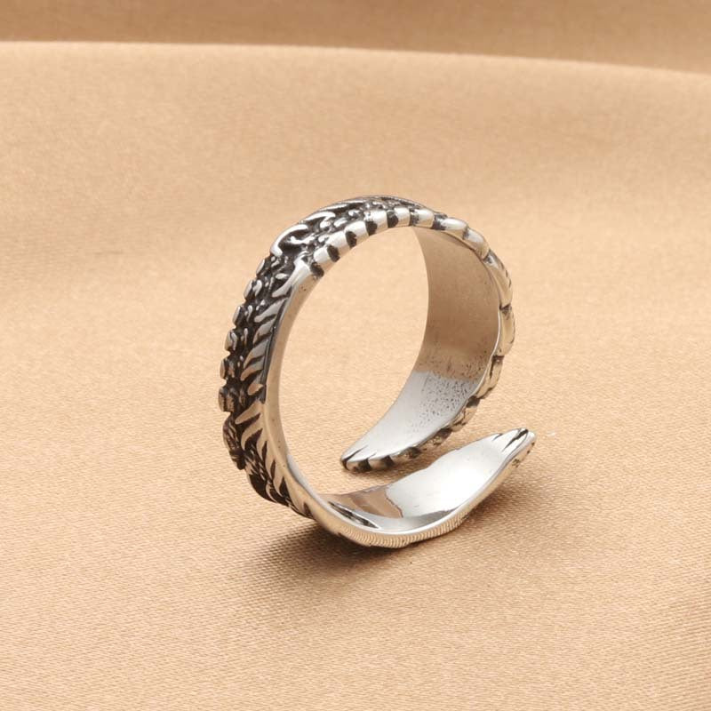 Retro Titanium Steel Wing Ring for Men - Trendy Animal-Inspired Feather Design