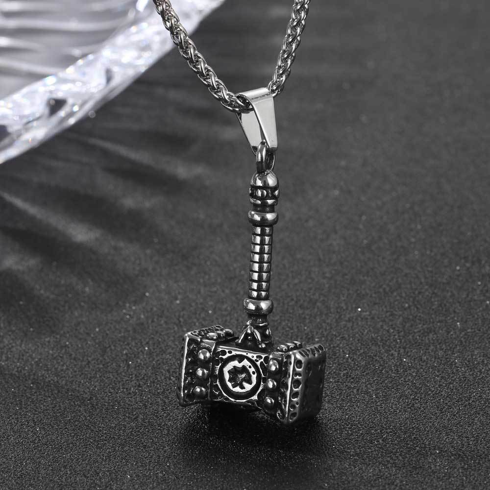 Warcraft Thor's Hammer Pendant Necklace for Men - Retro Stainless Steel Hip-Hop Accessory