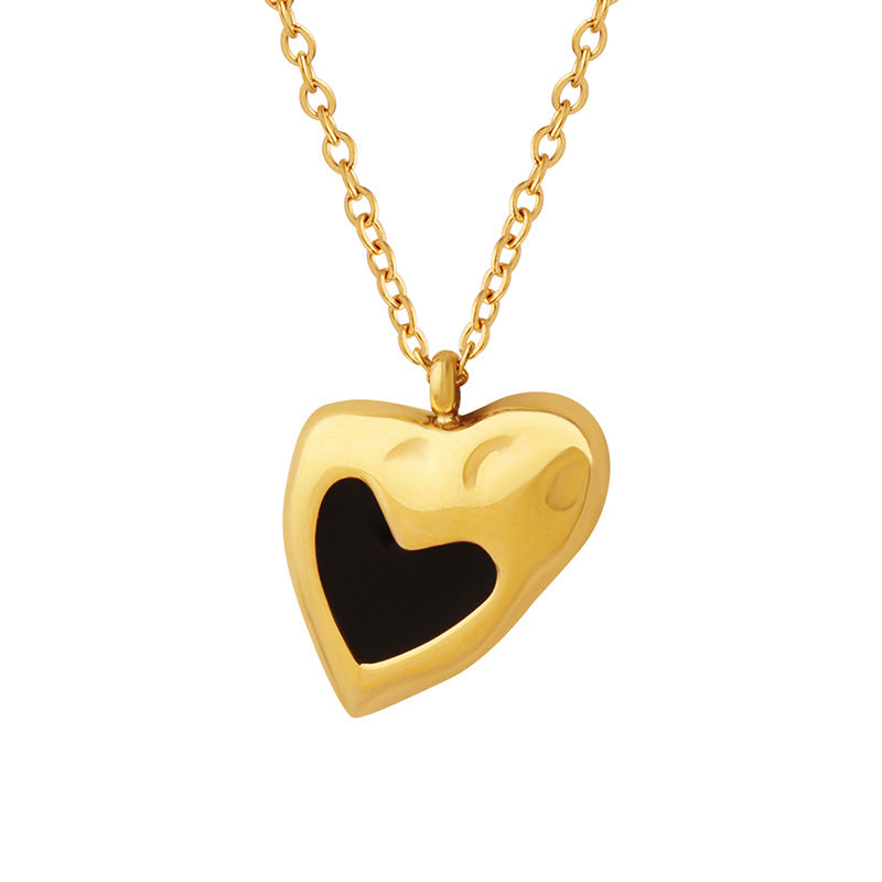 French Niche Design Gold-Plated Peach Heart Necklace