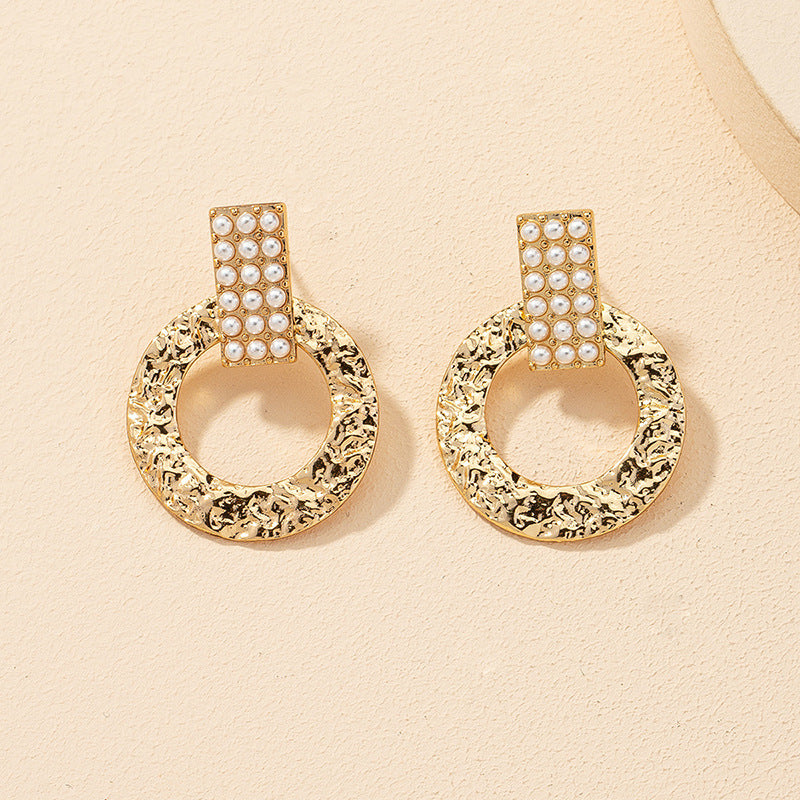 Metallic Textured Pearl Earrings for Stylish Women in Europe and America