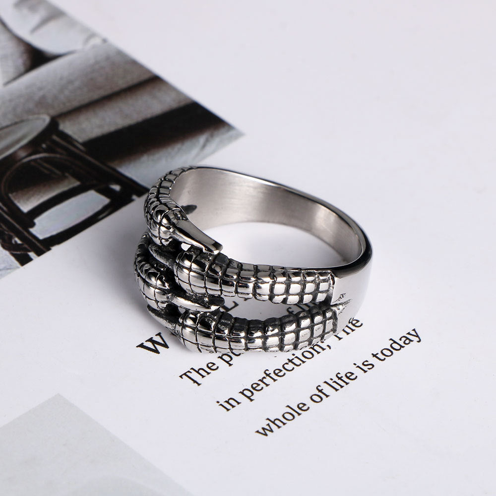 Titanium Steel Retro Dragon Claw Ring for Men - European and American Style