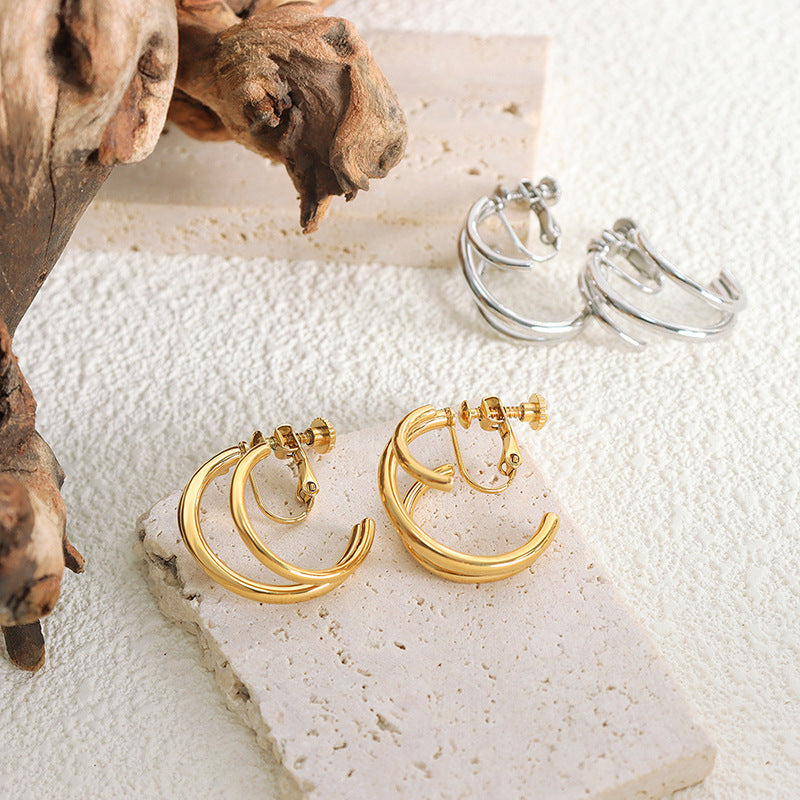 Elegant Geometric C-Shaped Earrings in 18K Gold-Plated Titanium Steel