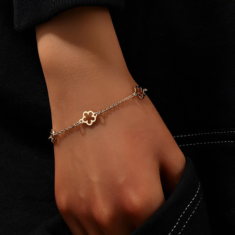 European Charm Delicate Clover Bracelet with Floral Design