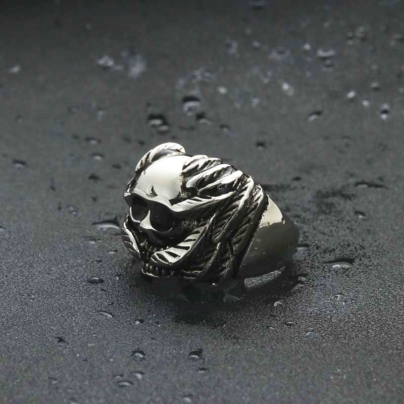 Titanium Steel Feather Skull Ring - Retro Punk Jewelry for Men