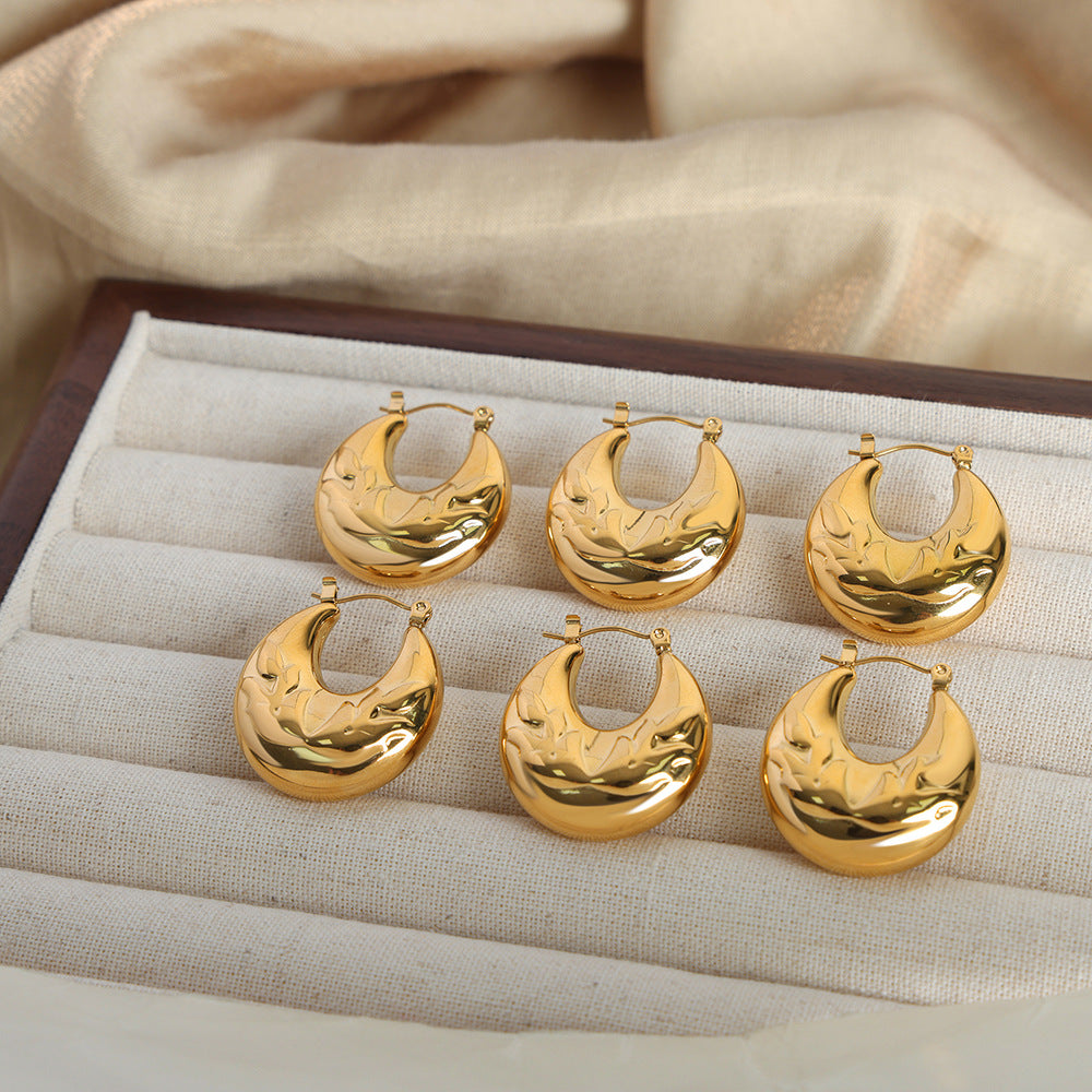 Vintage Court Style Gold-Plated U-Shaped Deer Horn Relief Earrings