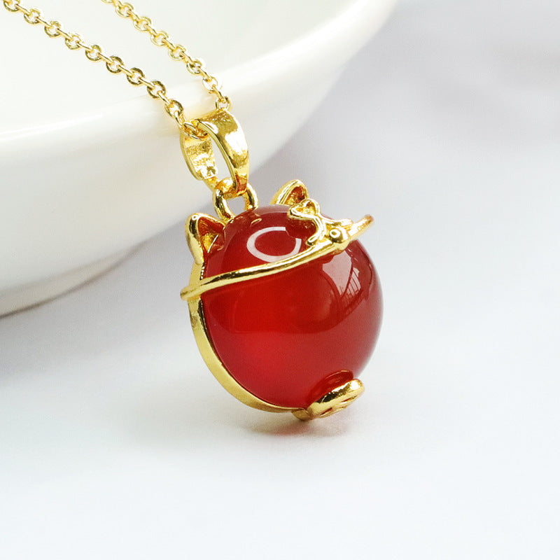 Round Bead Red Agate Wealth Cat Pendant Necklace Jewelry