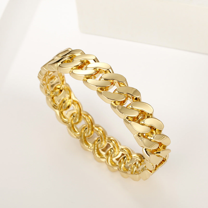 Hollow Twist Chain Bracelet - Vienna Verve Collection