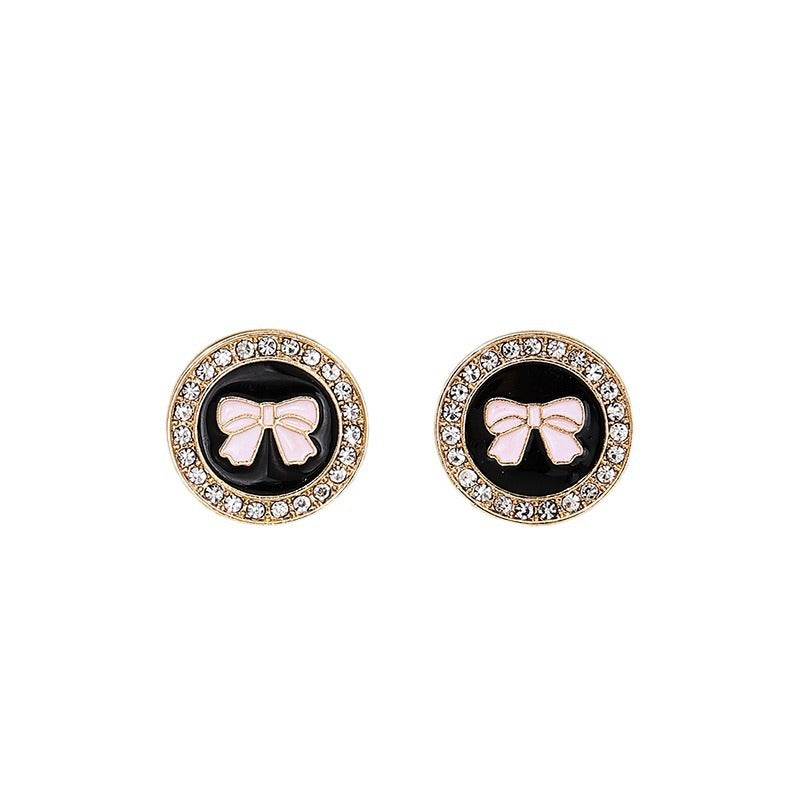 Bow Earrings and Geometric Rings Set with a touch of Vintage Charm