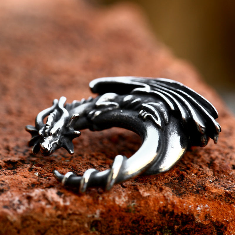 Wholesale Retro Titanium Steel Dragon Pendant for Men - European and American Foreign Trade Accessories