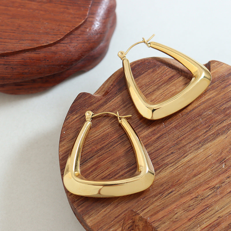 Elegant U-Shaped Earrings in 18k Gold Titanium Steel - Everyday Genie Collection