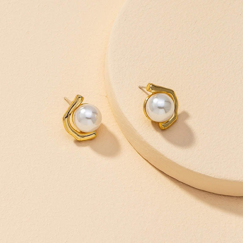 Pearl and Retro Earrings from Vienna Verve Collection