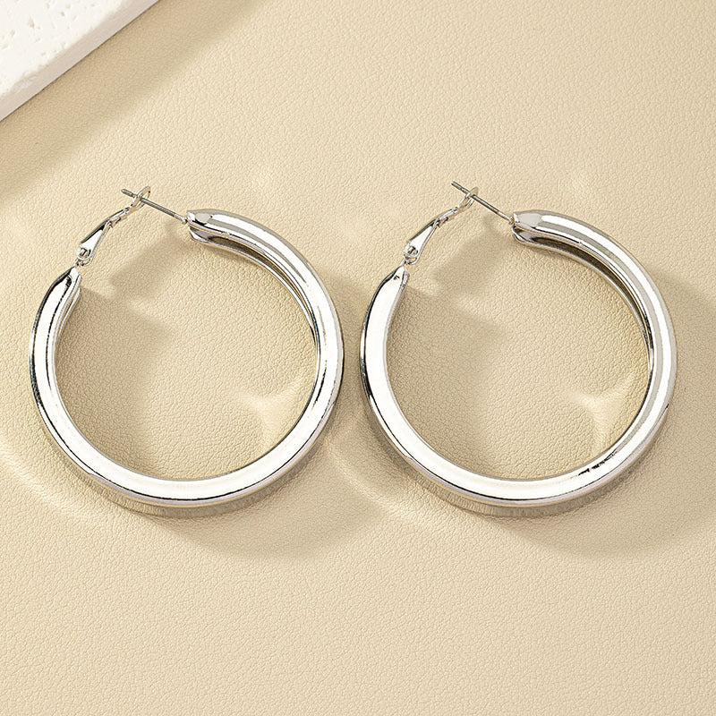 Chic Vienna Verve Metal Earrings for Women