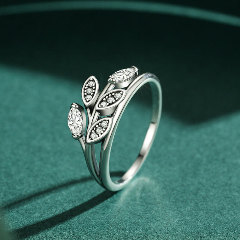 Retro Marcasite Leaf Sterling Silver Ring with Zircon Detailing