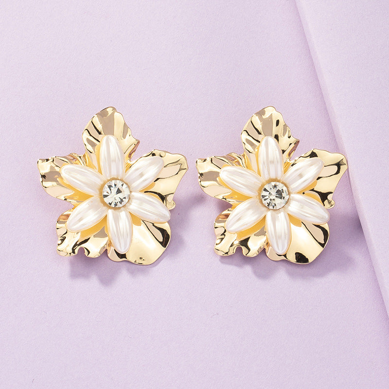 Exaggerated Metal Pearl Flower Earrings Set - Vienna Verve Collection