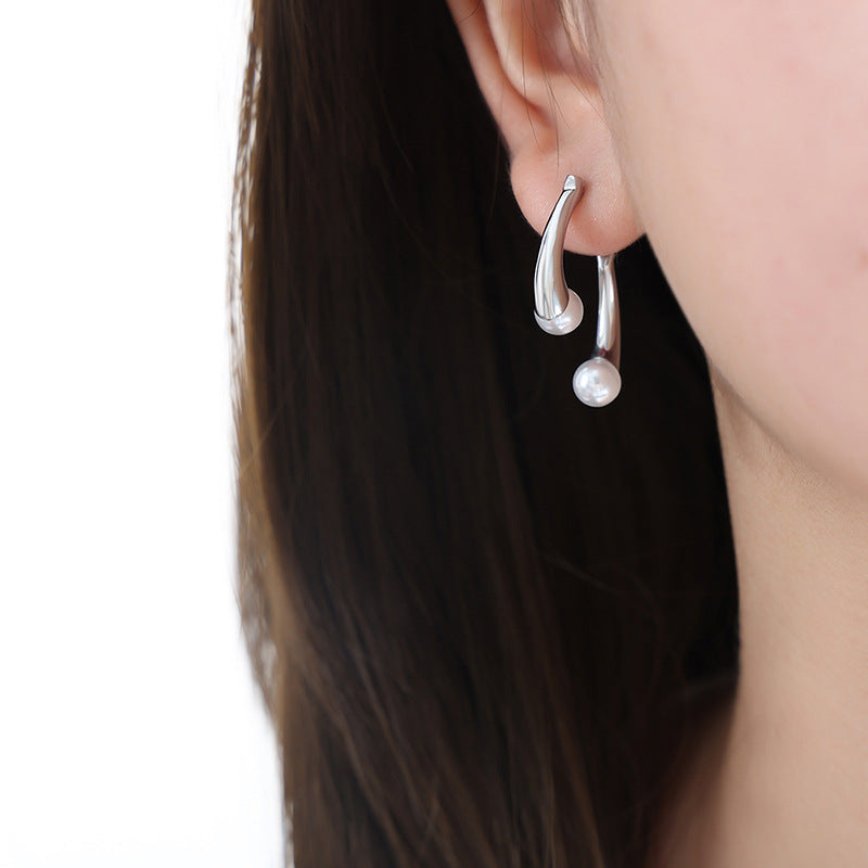 Chic Asymmetrical Pearl Titanium Steel Earrings for Elegant Everyday Wear