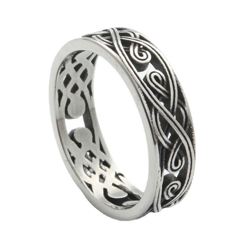 Retro-Inspired Titanium Steel Pattern Ring for Men - Stylish Hollow Design Accessory