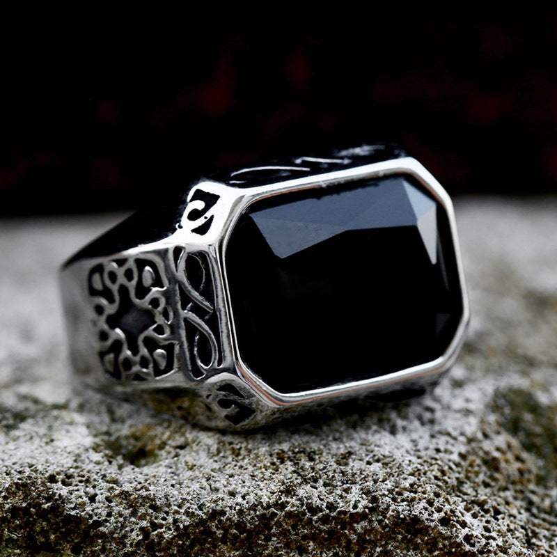 Titanium Steel Retro-Inspired Stone Inlaid Men's Ring - Cross-Border Fashion Jewelry