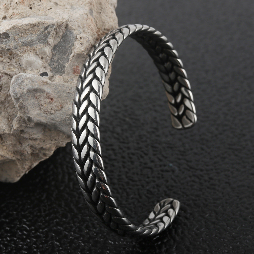 Men's Fashion Titanium Steel Twist Bracelet - Simple and Stylish Ponytail Accessory