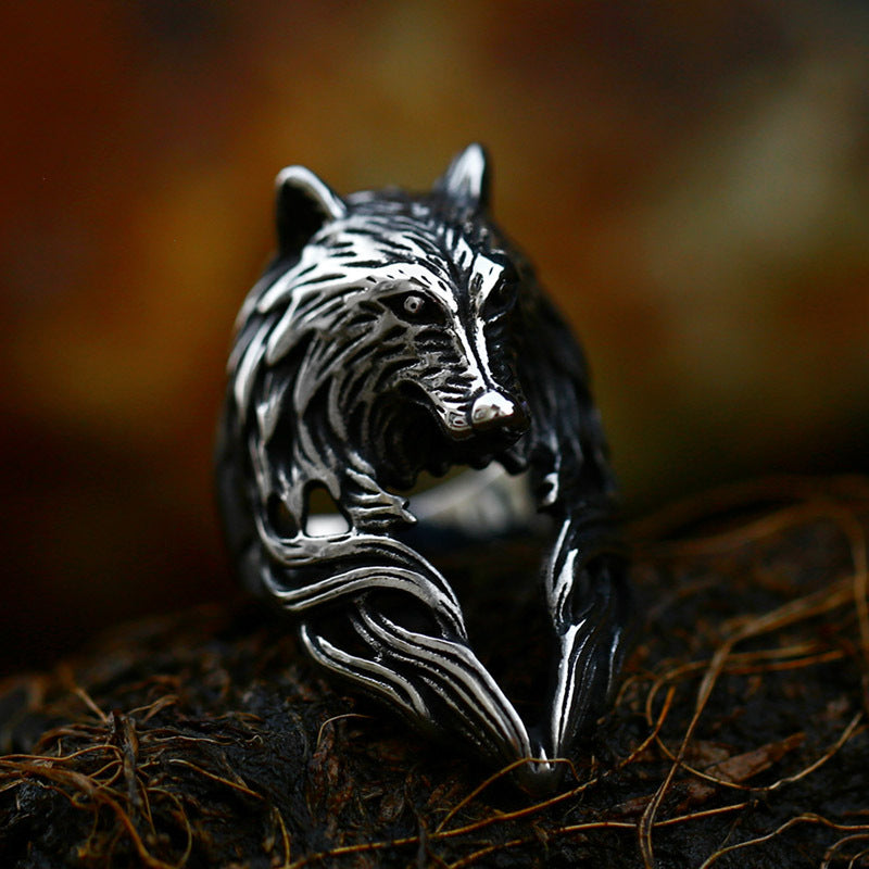 Retro Men's Titanium Steel Wolf Head Ring - European and American Style Stainless Steel Jewelry Wholesale