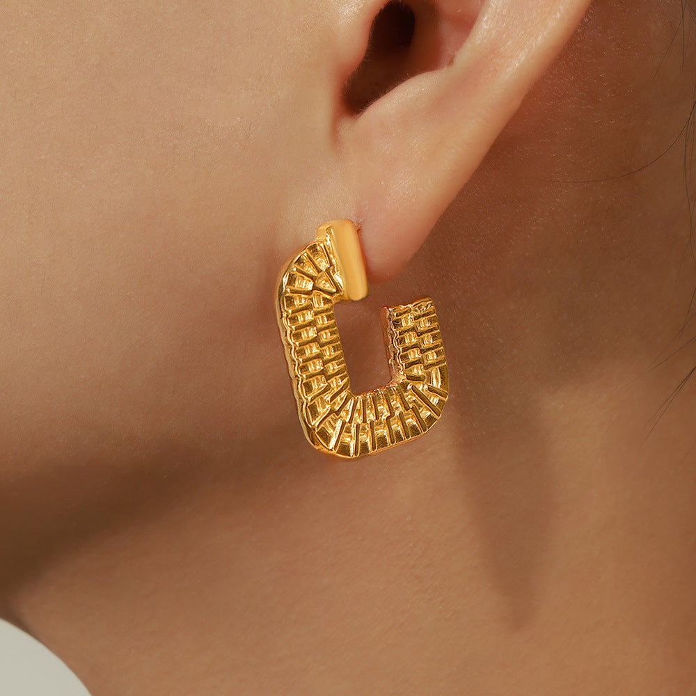 Exaggerated Geometric U-Shaped Earrings in Gold for Women