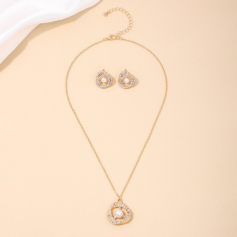 French Elegance Pearl Pendant Jewelry Set with Zircon Metal Ring - Vienna Verve Collection