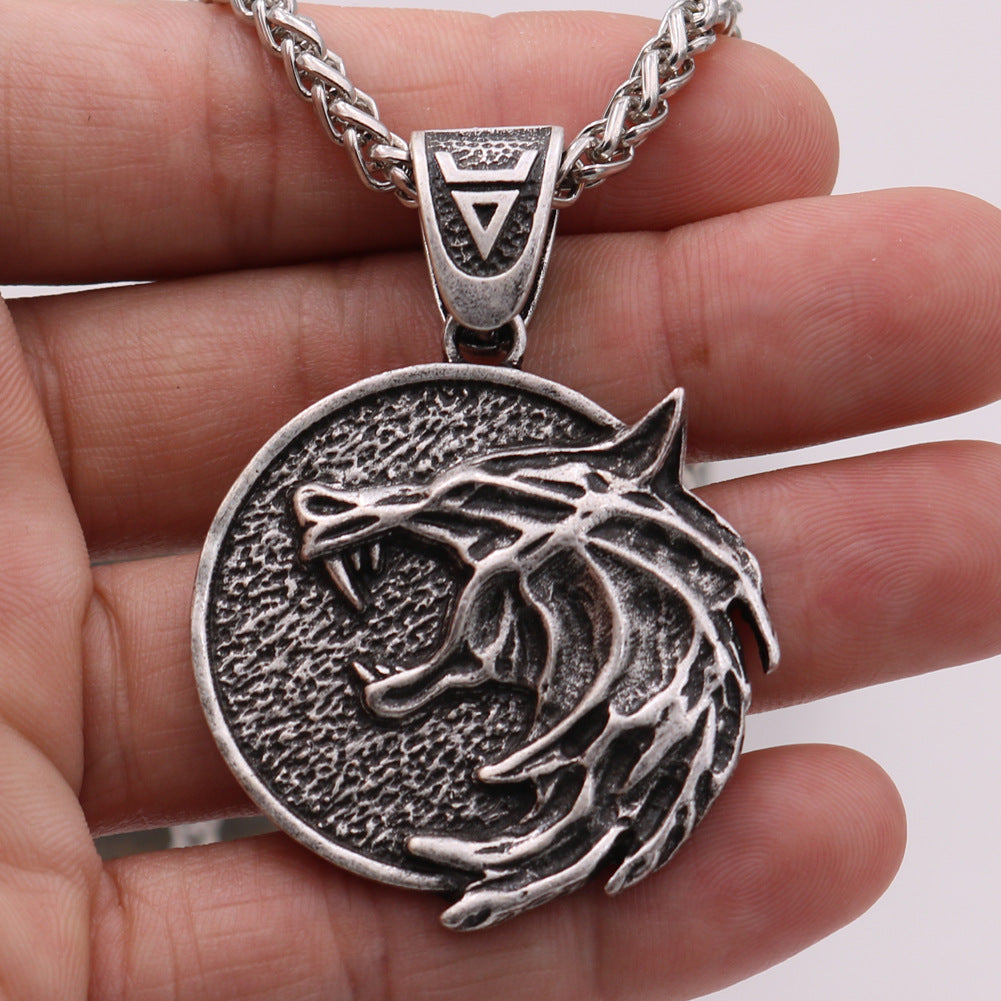 Cross-Border Wolf Necklace with Hunter Pendant - Men's Jewelry from the Norse Legacy Collection