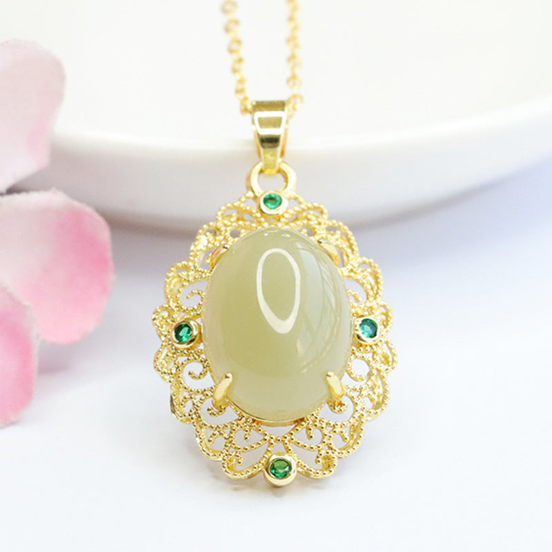 Exquisite Palace Style Hollow Hetian Jade Necklace