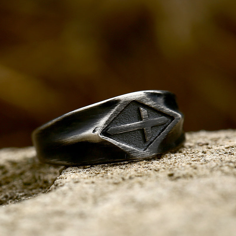 Vintage-Inspired Titanium Steel Men's Cross Ring - Elegant Wholesale Jewelry for Him