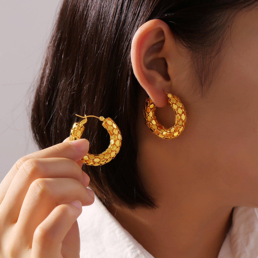 Golden U-Shaped Earrings with Hollow Chain Texture