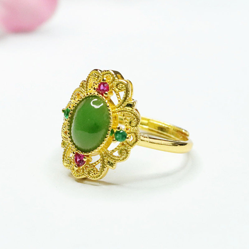 Elegant Vintage Sterling Silver and Natural Hotan Jade Ring