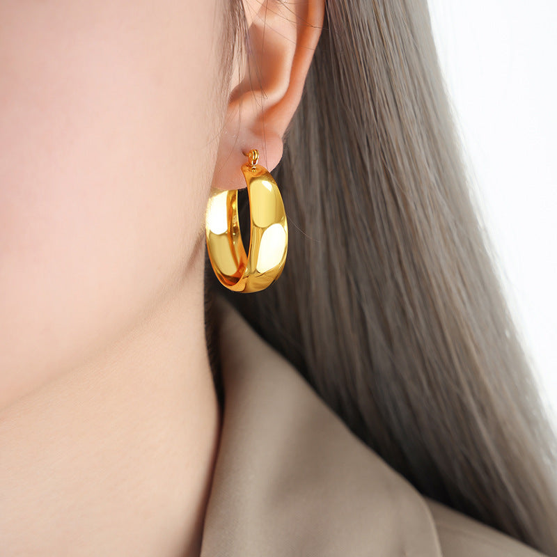 Golden U-Shaped Exaggerated Earrings - Wholesale Women's Jewelry