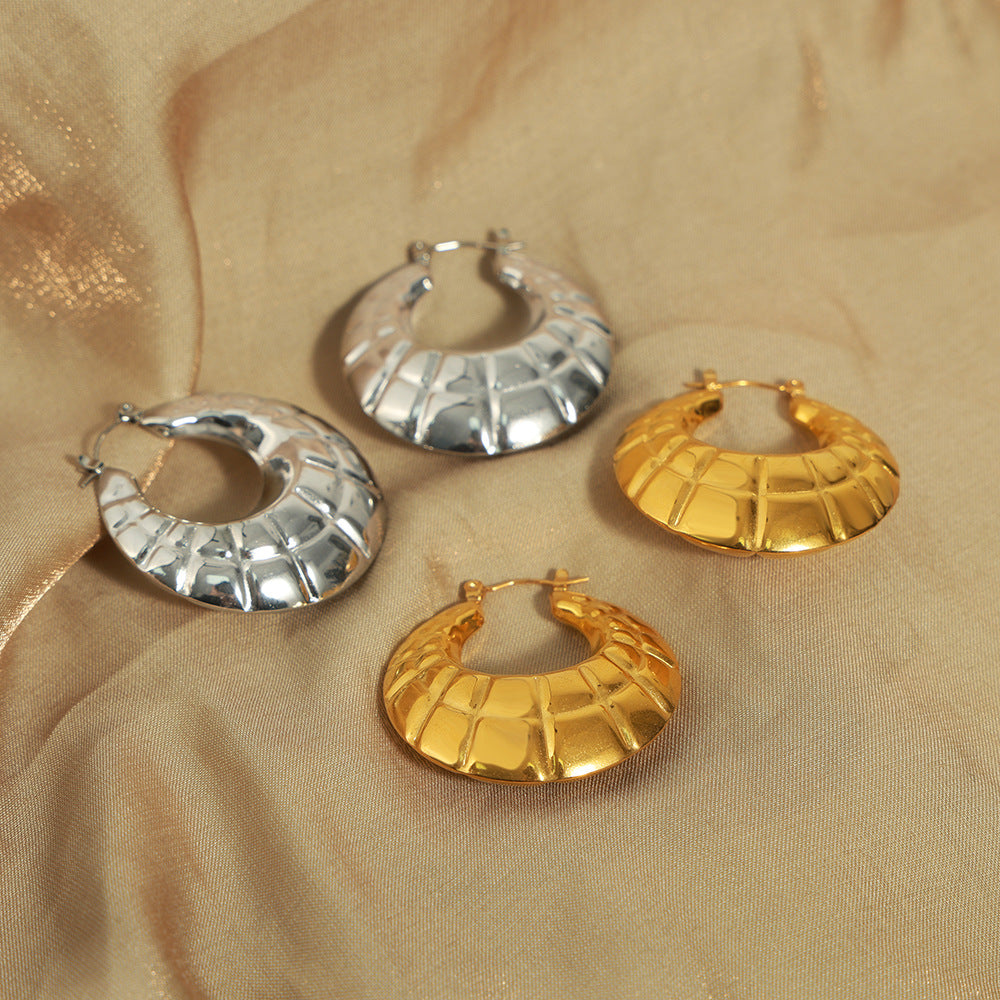 Chic Geometric U-Shaped Earrings in Titanium Steel with Gold Plating