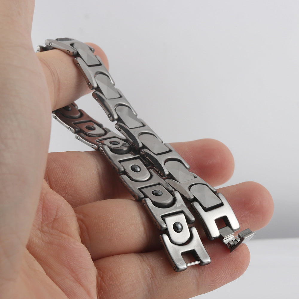 Customizable Unisex Titanium Steel Punk Bracelet - Edgy European and American Design