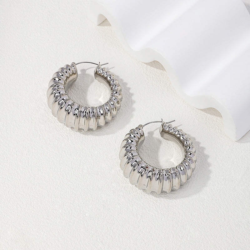 Retro Chic Metallic Thread Earrings for Women - Vienna Verve Collection