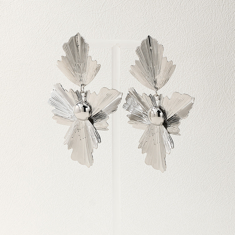 Exaggerated European Alloy Flower Earrings - Vienna Verve Collection