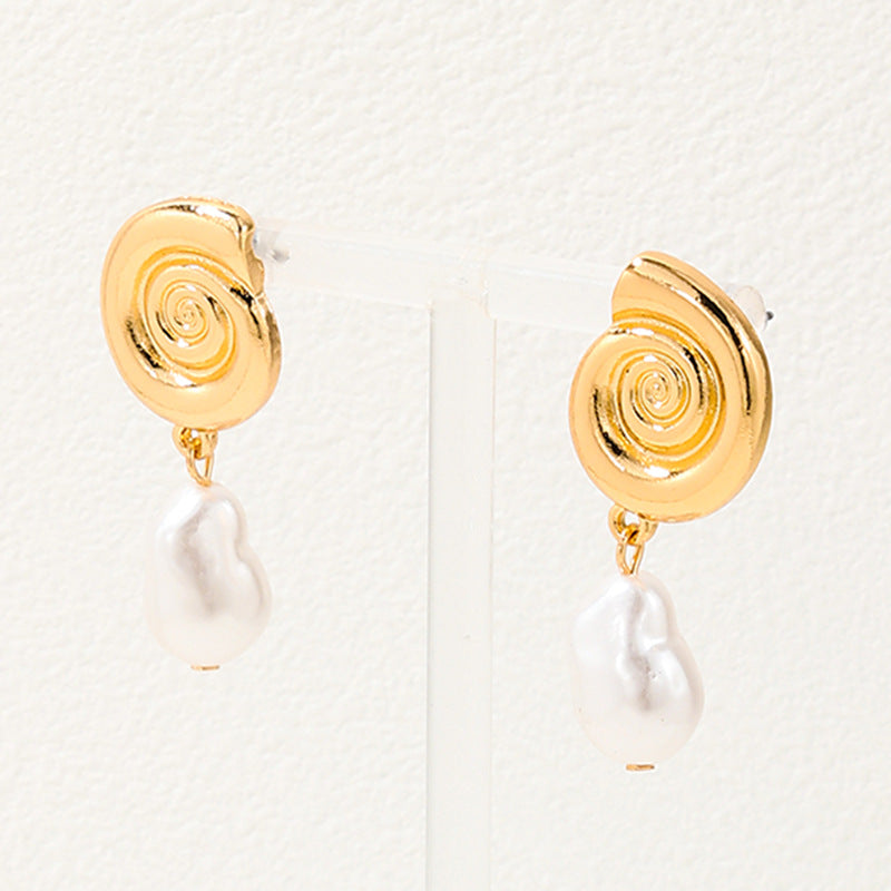 Luxurious Metal Vortex Pearl Earrings from Planderful Vienna Verve Collection