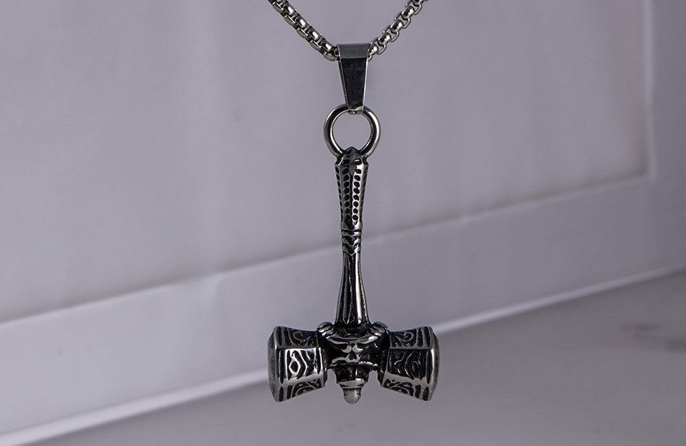 Thor War Drum Hammer Pendant - Retro Titanium Steel Necklace for Trendy Men