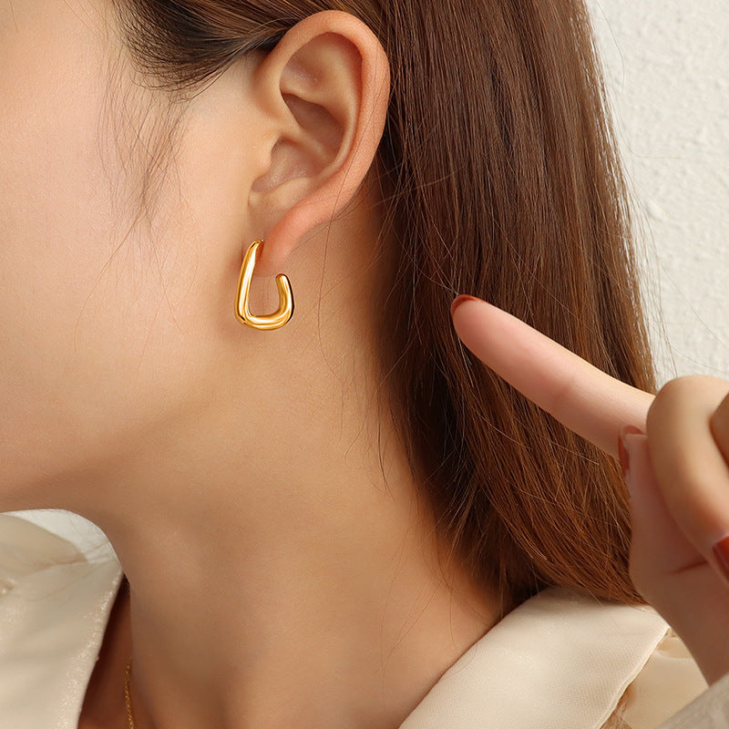 Chic 18K Gold-Plated C-Shaped Earrings in Titanium Steel