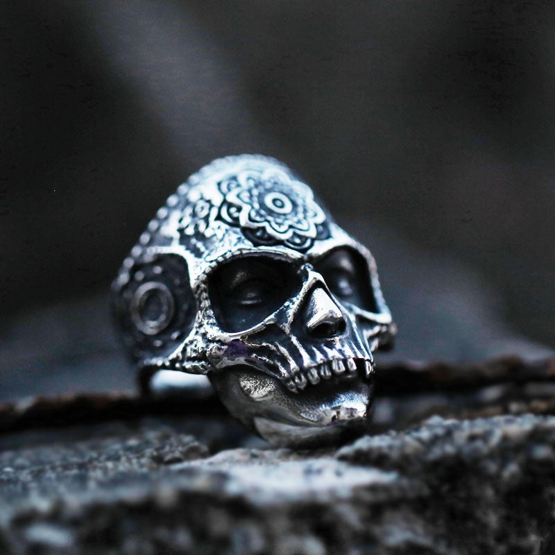 Retro Punk Stainless Steel Skull Engraved Ring for Men - European and American Wholesale