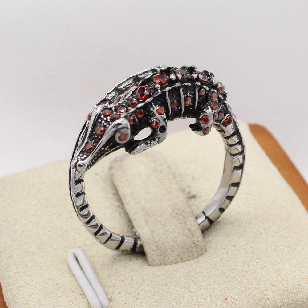 Personalized Retro Crocodile Men's Titanium Steel Ring - European & American Design