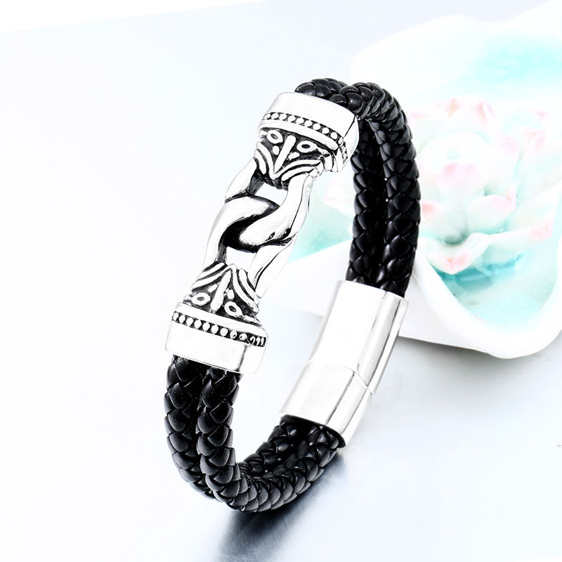 Retro Engraved Leather Bracelet for Men - Stylish Stainless Steel Fashion Jewelry