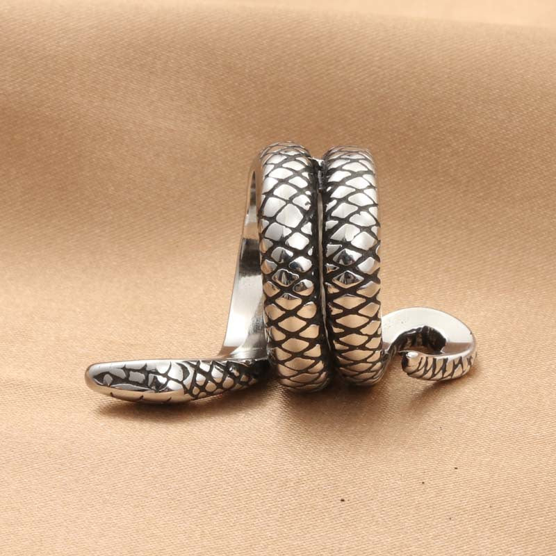 Titanium Steel Retro Snake Ring for Men - Stylish Python Design Jewelry