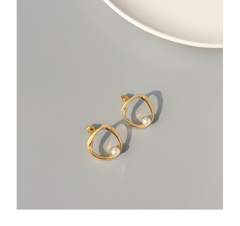 Elegant Irregular Geometry Pearl Earrings in 18k Gold Plating