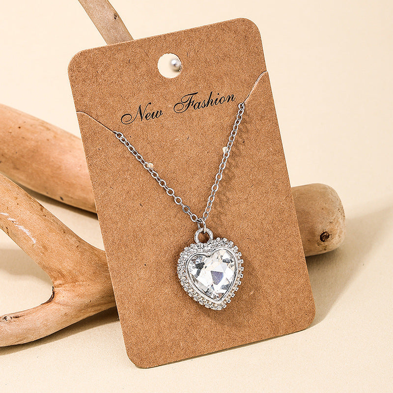 Fashionably Yours: Vienna Verve Metal Pendant Necklace