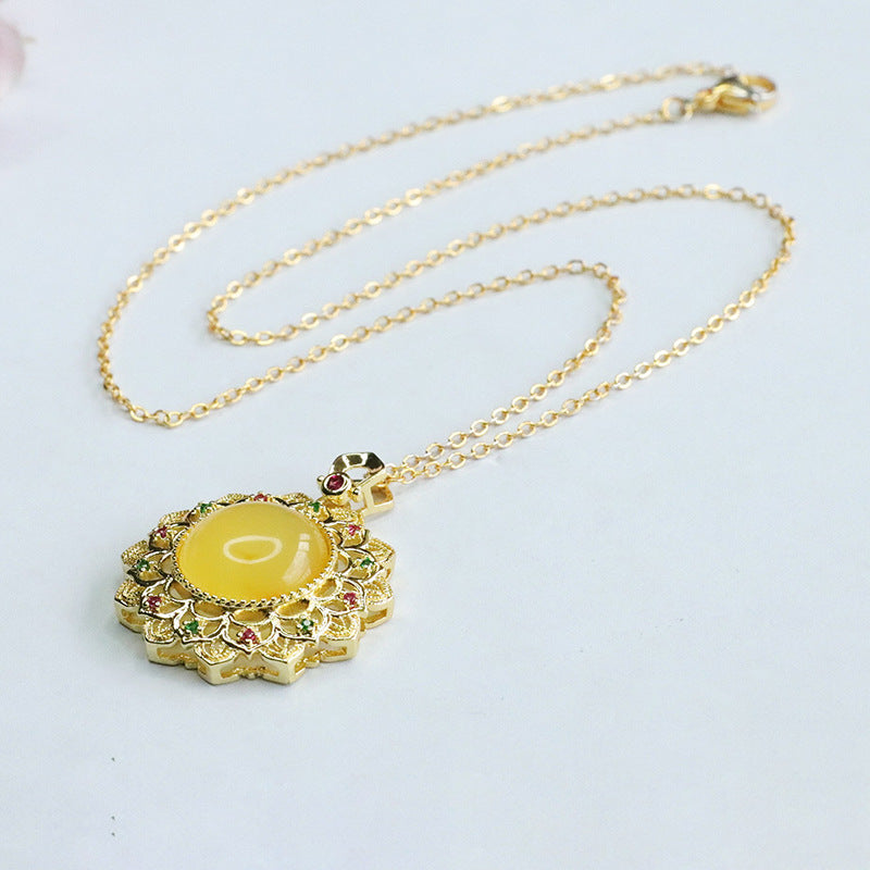 Sunflower Hollow Amber Pendant Necklace - Fortune's Favor