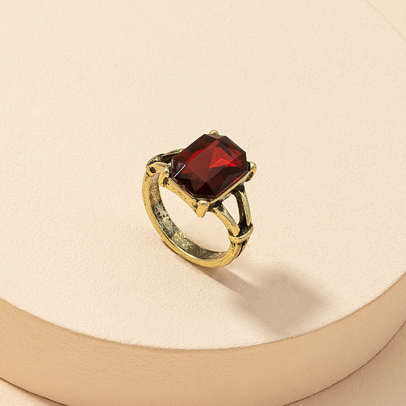 Gemstone Retro Ring - Vienna Verve Collection