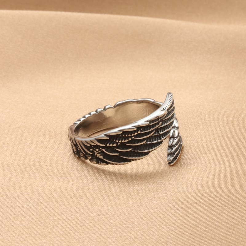 Retro Titanium Steel Wing Ring for Men - Trendy Animal-Inspired Feather Design