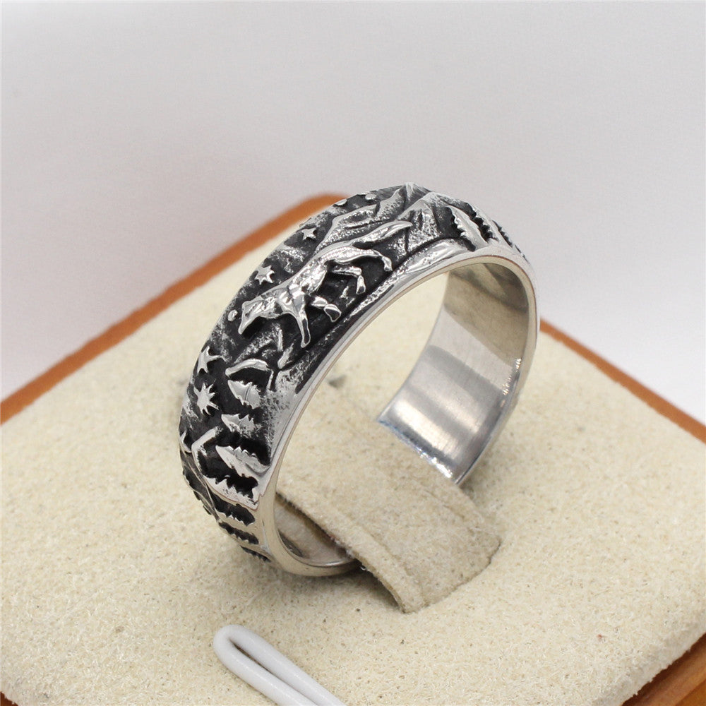 Personalized Retro Wolf Men's Titanium Steel Ring - European and American Style, Wholesale Jewelry for Men